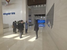 Visite de travail avec des partenaires leaders mondiaux dans le domaine de l'Intelligence Artificielle (IA)